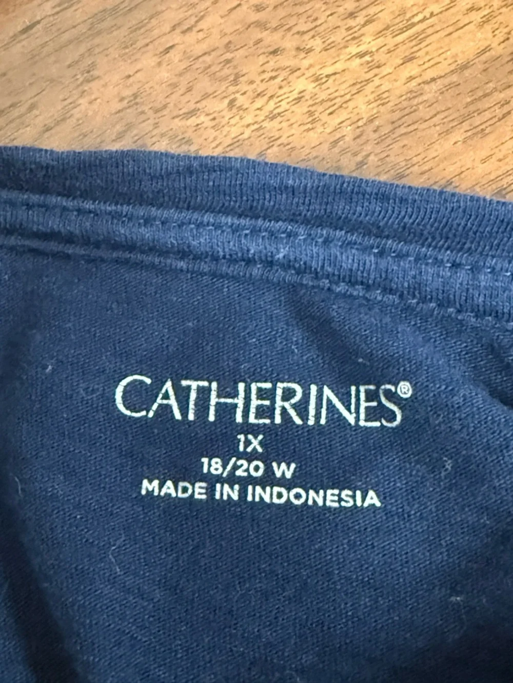 Catherines 1X Navy V Neck Graphic Tee Boho Stripe Print Plus Size Top - Picture 7 of 10